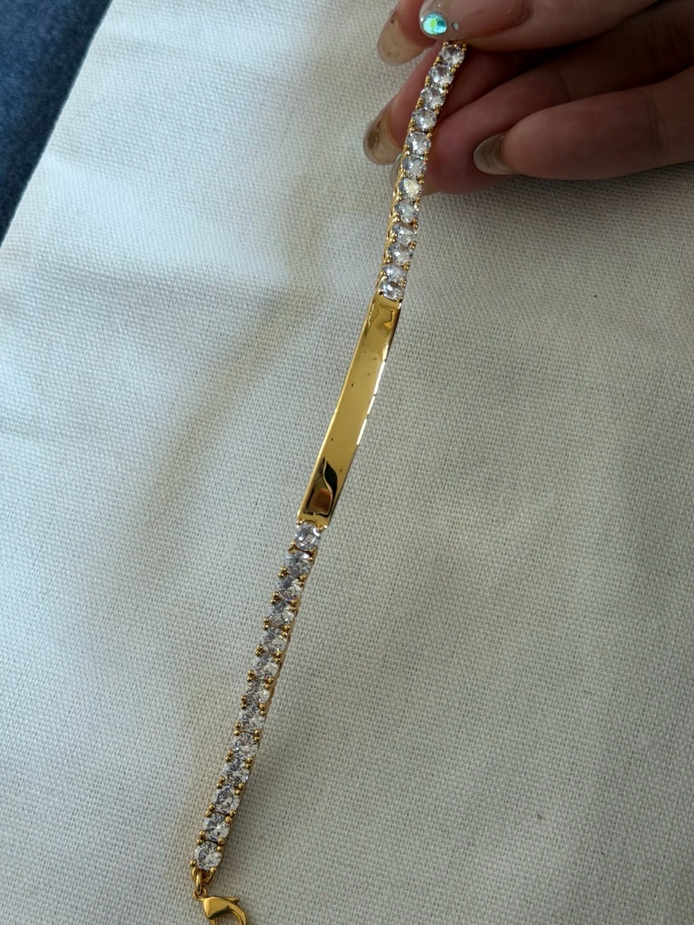 LIKE NEW. Bonheur Jewelry Anik 7 inch tennis bracelet - Picture 2 of 7